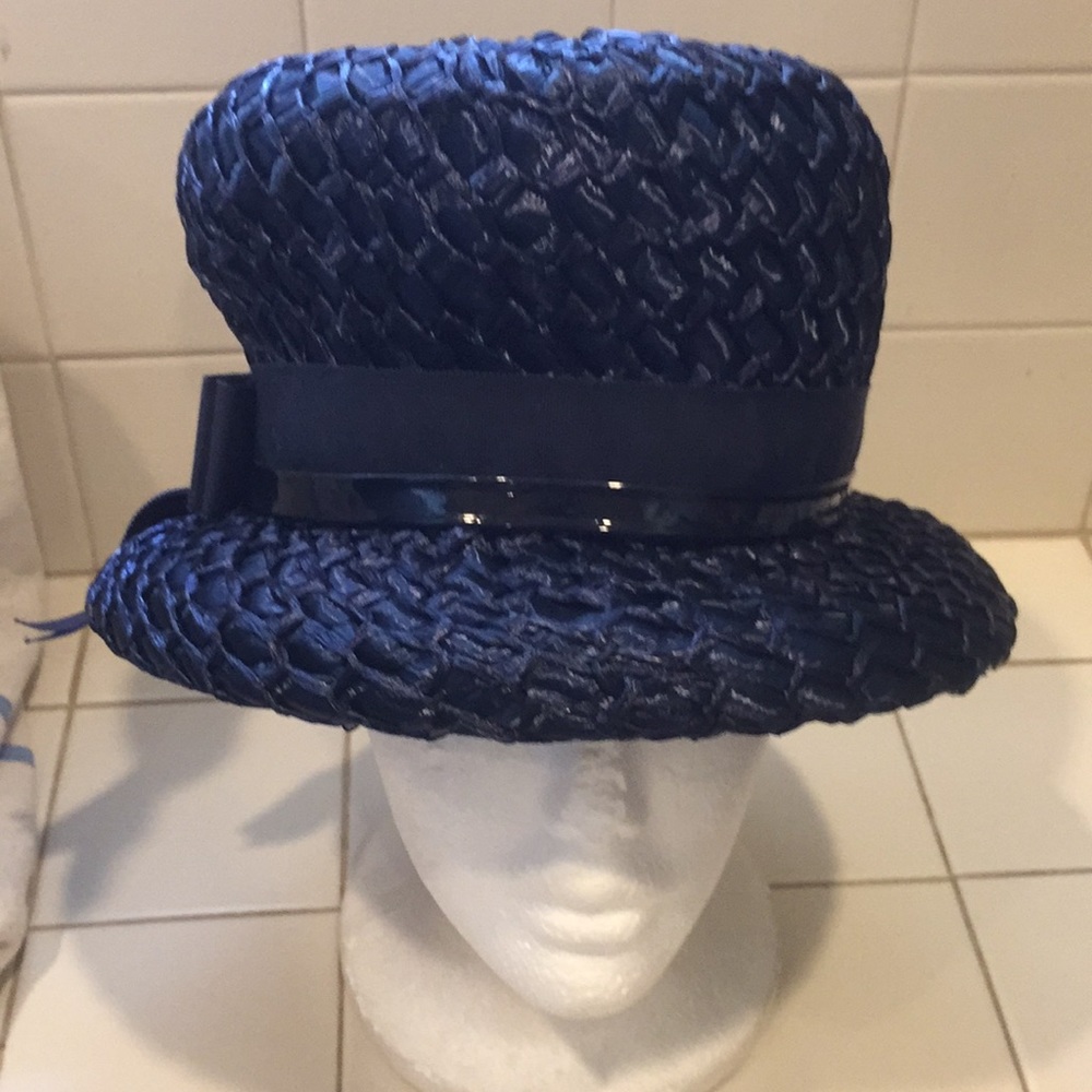 Blue Melinda bucket style hat in pre-owned good condition